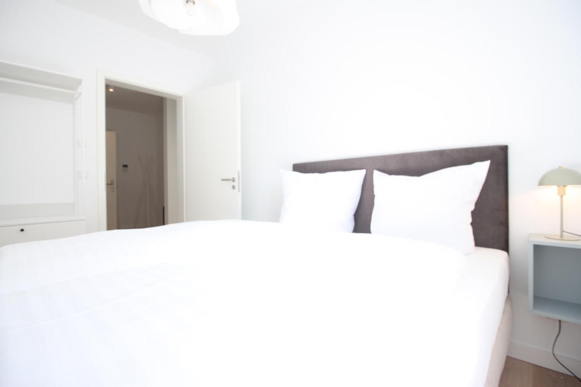 Ferienwohnung Strom Acht - Modern Frisch Inkl Stellplatz, Balkon - 200M Zum Alten Strom Росток Екстер'єр фото