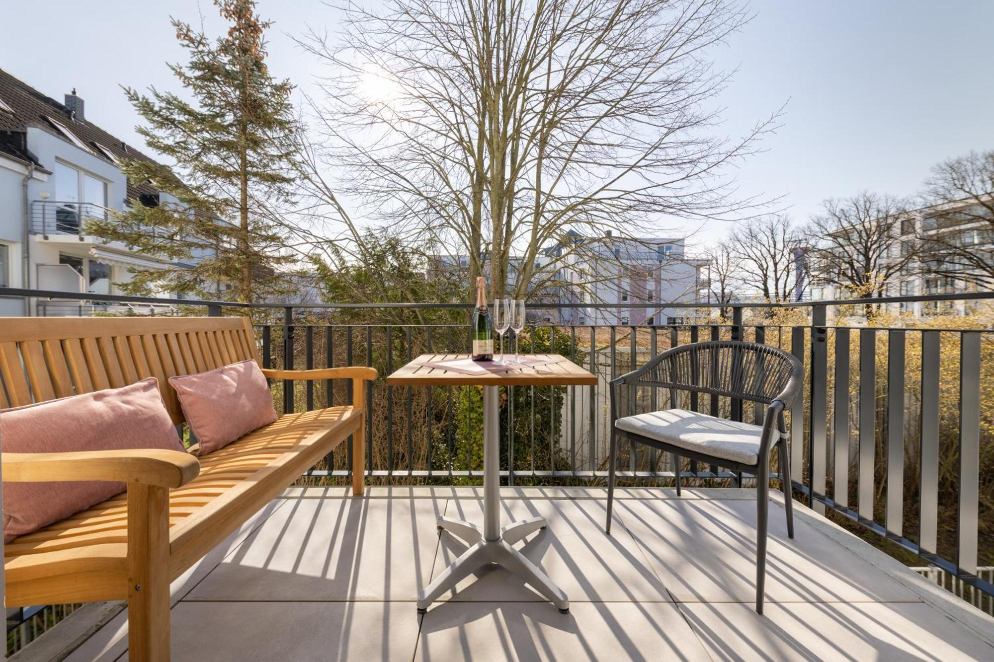 Ferienwohnung Strom Acht - Modern Frisch Inkl Stellplatz, Balkon - 200M Zum Alten Strom Росток Екстер'єр фото